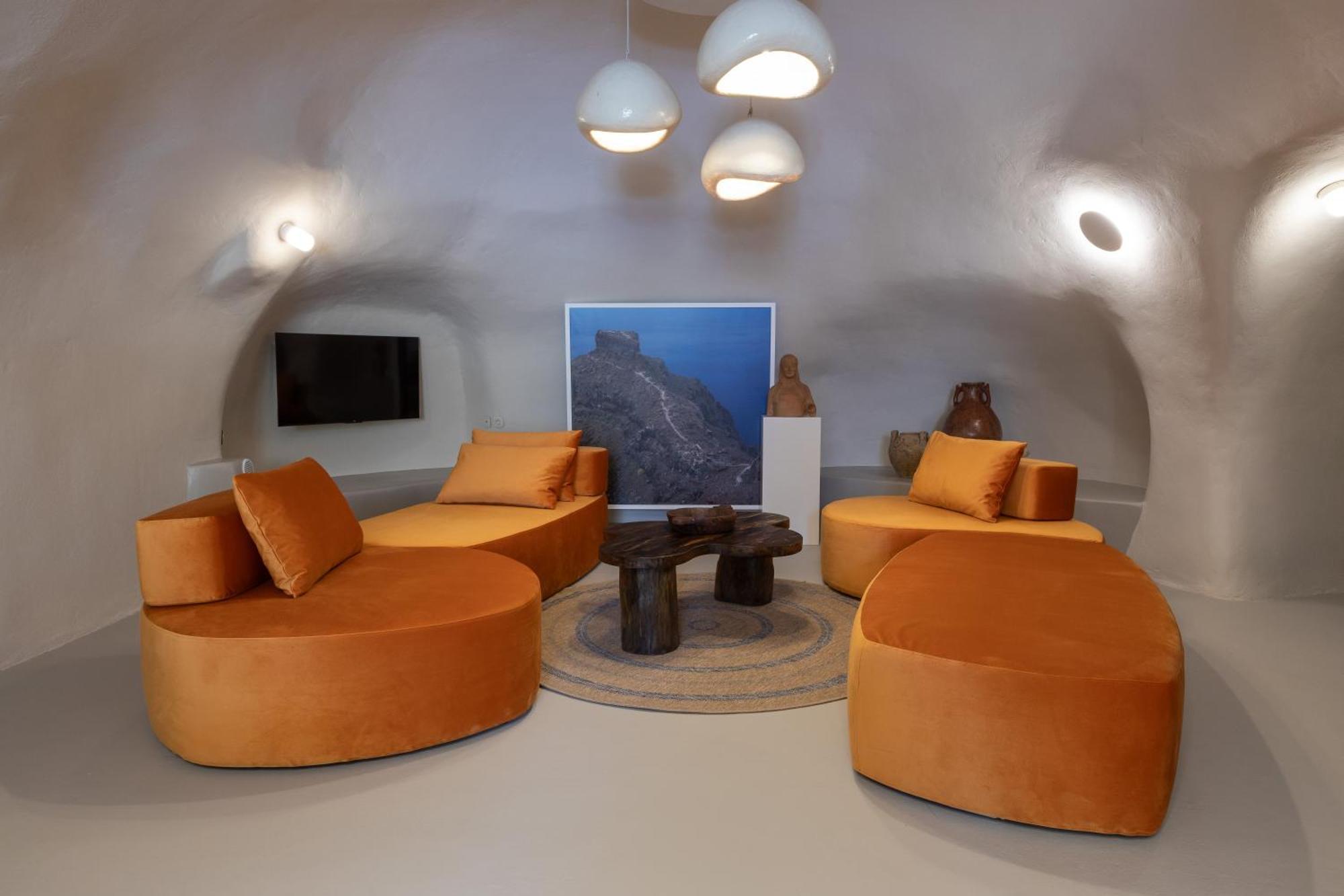 Kore Cave House By Oias Local Cave Houses Екстериор снимка